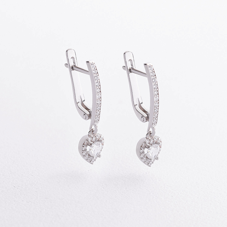 Серебряные серьги "Сердечки" с фианитами 902-01568 от ювелирного магазина Оникс