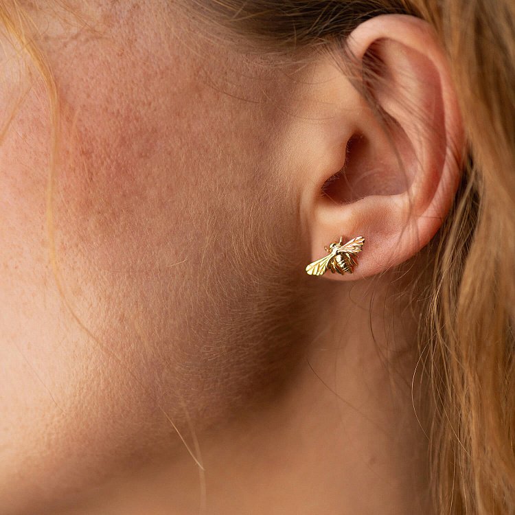 Золотые серьги - пусеты "Оса" с07928 от ювелирного магазина Оникс - 1