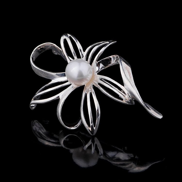 Серебряная брошь (культ. пресн. жемчуг) 16047 от ювелирного магазина Оникс