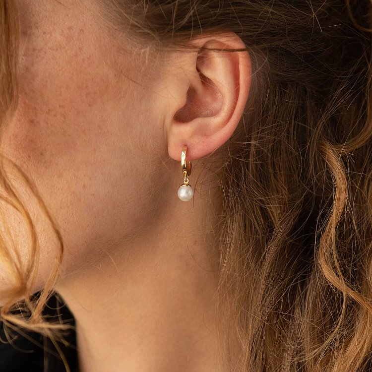 Сережки - кільця з перлами (жовте золото) с08359 від ювелірного магазину Онікс - 11