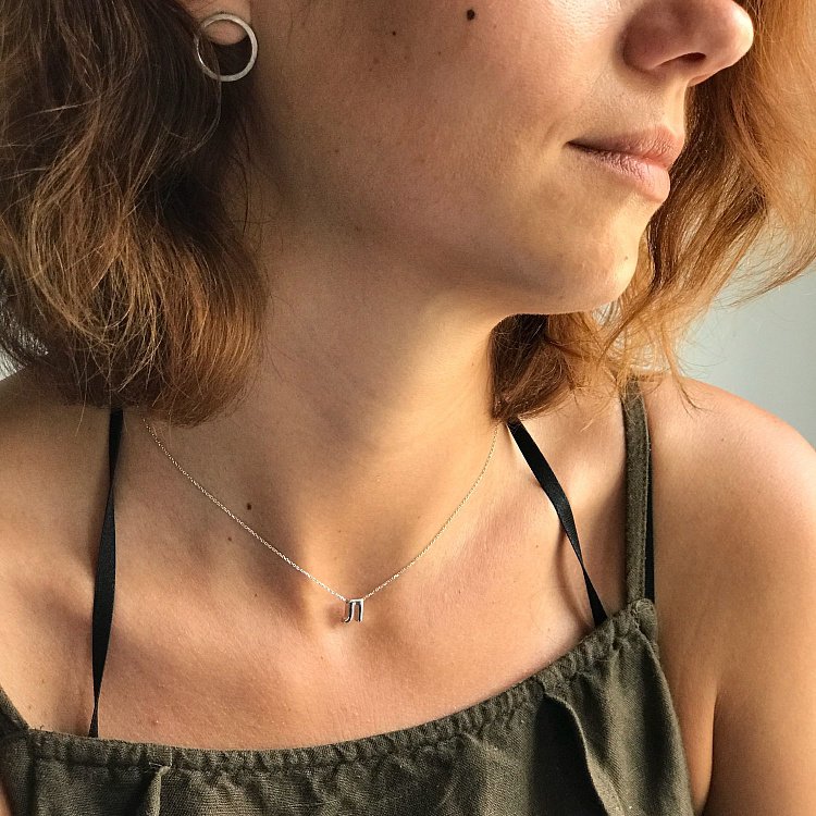 Золотое колье с буквой Л кол01316л от ювелирного магазина Оникс - 3