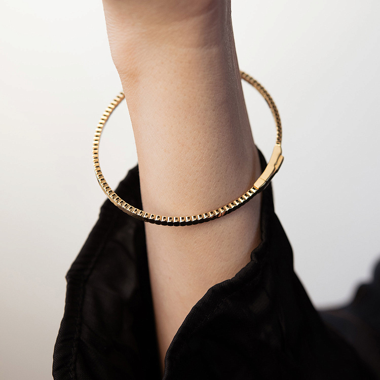 Жорсткий браслет "Kylie" у жовтому золоті mini б05543 від ювелірного магазину Онікс - 3