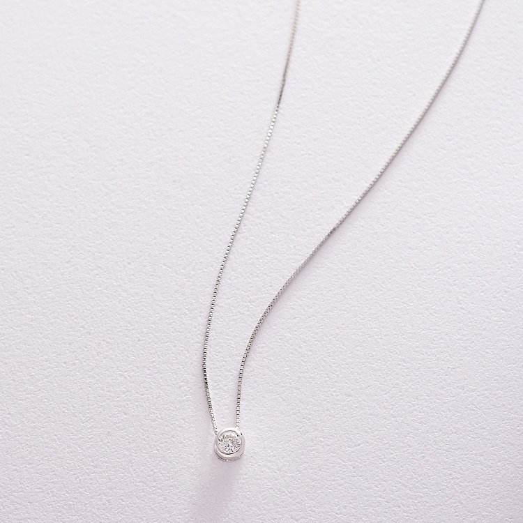 Срібне кольє з фіанітом 18777 від ювелірного магазину Онікс