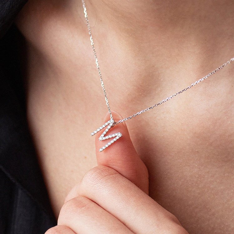 Золотое колье с буквой "М" с бриллиантами 133591121 от ювелирного магазина Оникс - 7