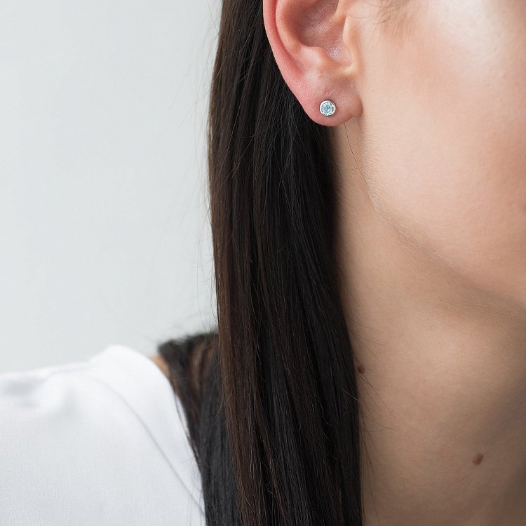 Золотые серьги-пусеты с голубым топазом сб0294gl от ювелирного магазина Оникс - 2