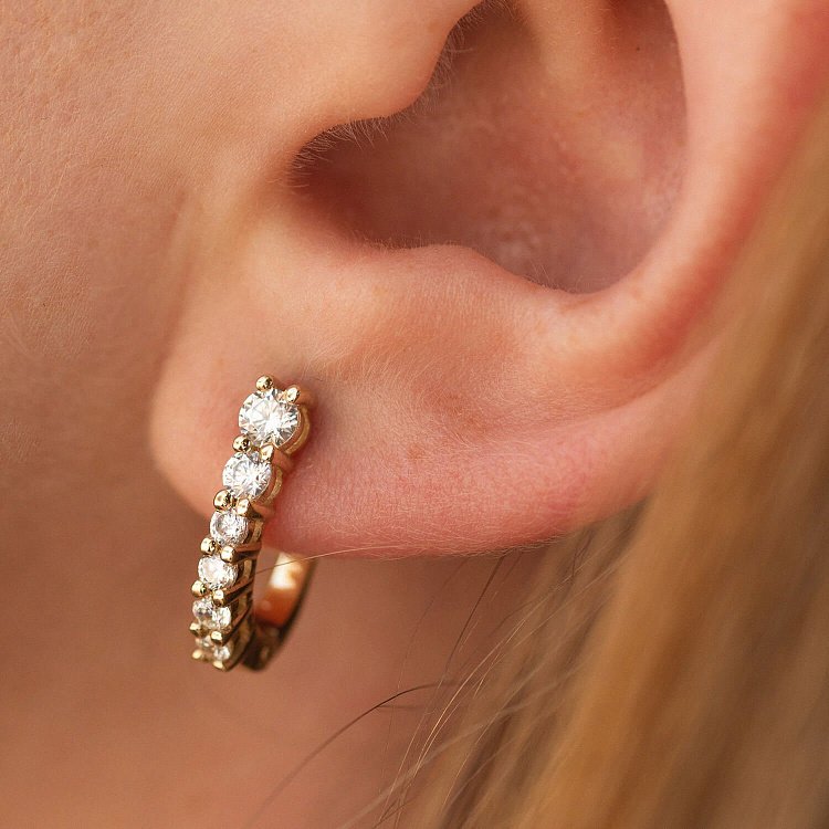 Серьги "Erika" с фианитами (желтое золото) с09065 от ювелирного магазина Оникс - 3