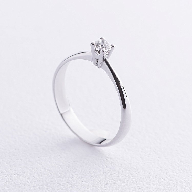 Заручальна золота каблучка з діамантом 25061121 від ювелірного магазину Онікс