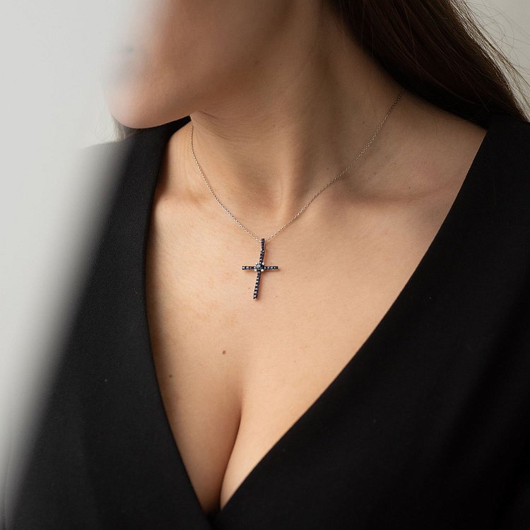 Золотой крестик с синими сапфирами и бриллиантами MP8270Cgm от ювелирного магазина Оникс - 1