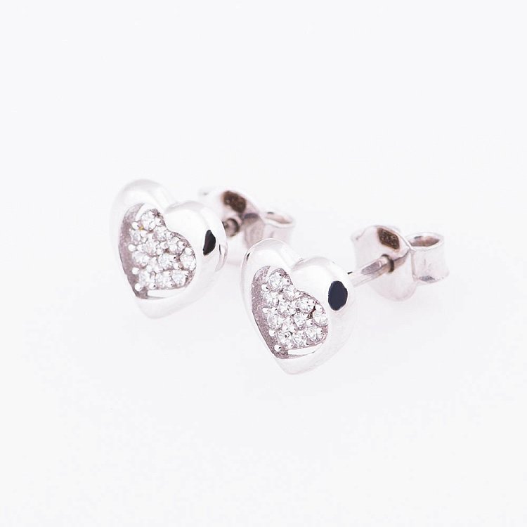 Золотые серьги-гвоздики "Сердца" с фианитами с04776 от ювелирного магазина Оникс