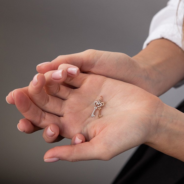 Золотий кулон "Два ключа" п02932 від ювелірного магазину Онікс - 1