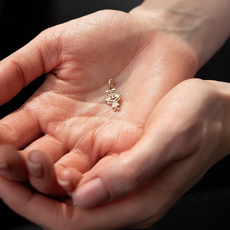 Золота підвіска "Дівчинка" п00917 від ювелірного магазину Онікс - 2