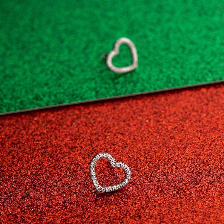 Серебряные серьги - пусеты "Сердечки" с фианитами OR121210 от ювелирного магазина Оникс - 10