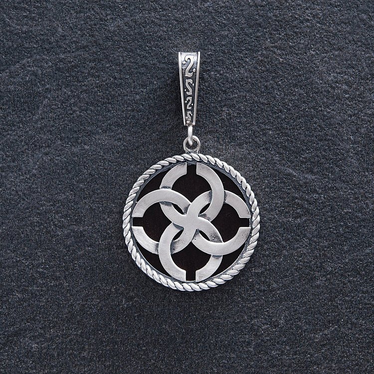 Срібний кулон – оберіг "Весільник" з ебеновим деревом 085 від ювелірного магазину Онікс