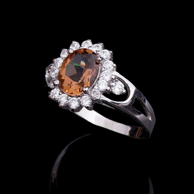 Серебряное кольцо с фианитами и кварцем(родий) 111689 от ювелирного магазина Оникс - 1