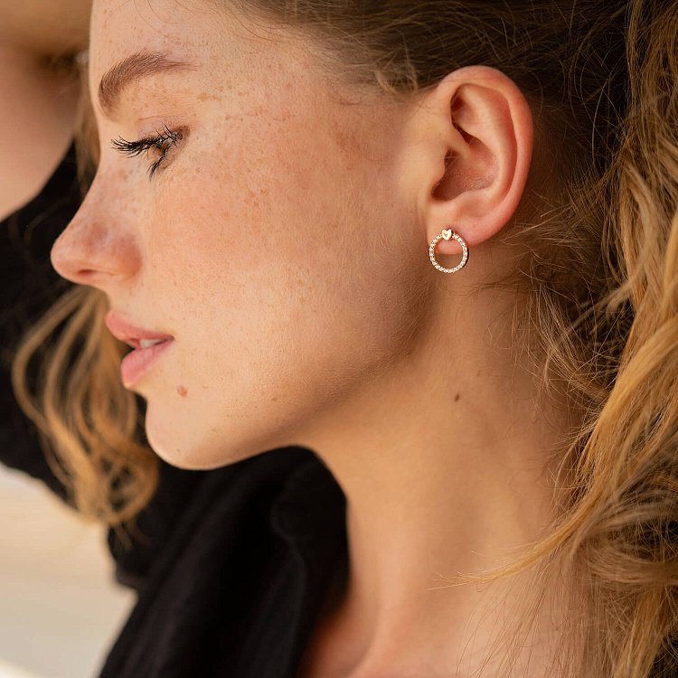 Сережки - пусети "Сердечки" з фіанітами (жовте золото) с08466 від ювелірного магазину Онікс - 2