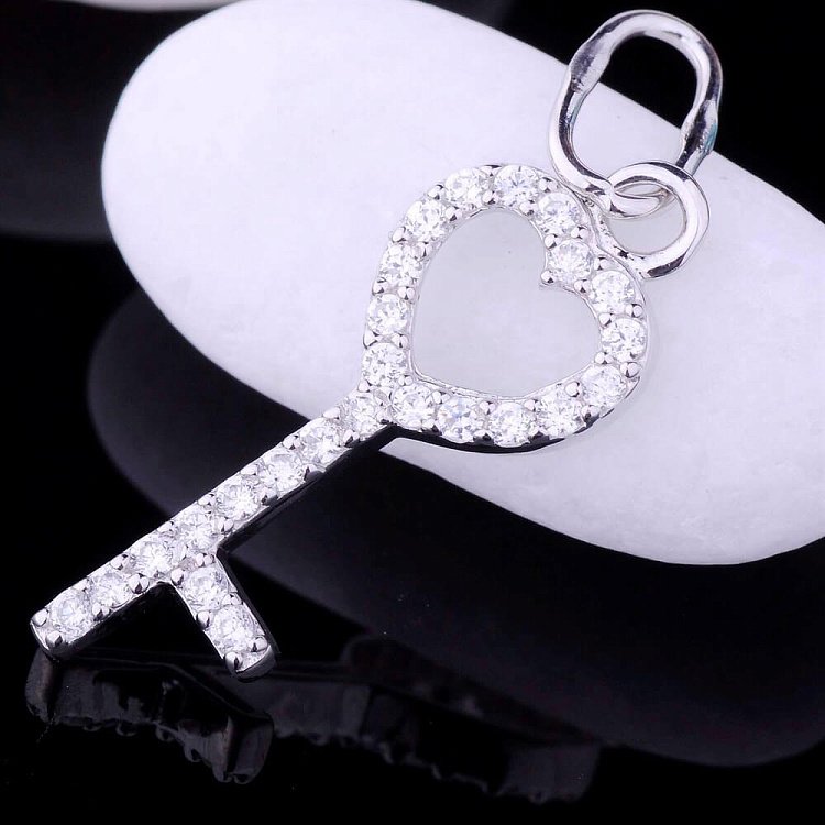 Подвеска "Ключик к сердцу" с фианитами (родий) 131976 от ювелирного магазина Оникс - 2