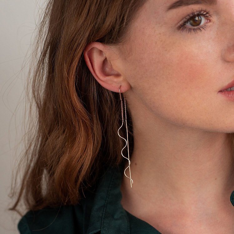 Серьги - протяжки "Милли" в красном золоте с07380 от ювелирного магазина Оникс - 2