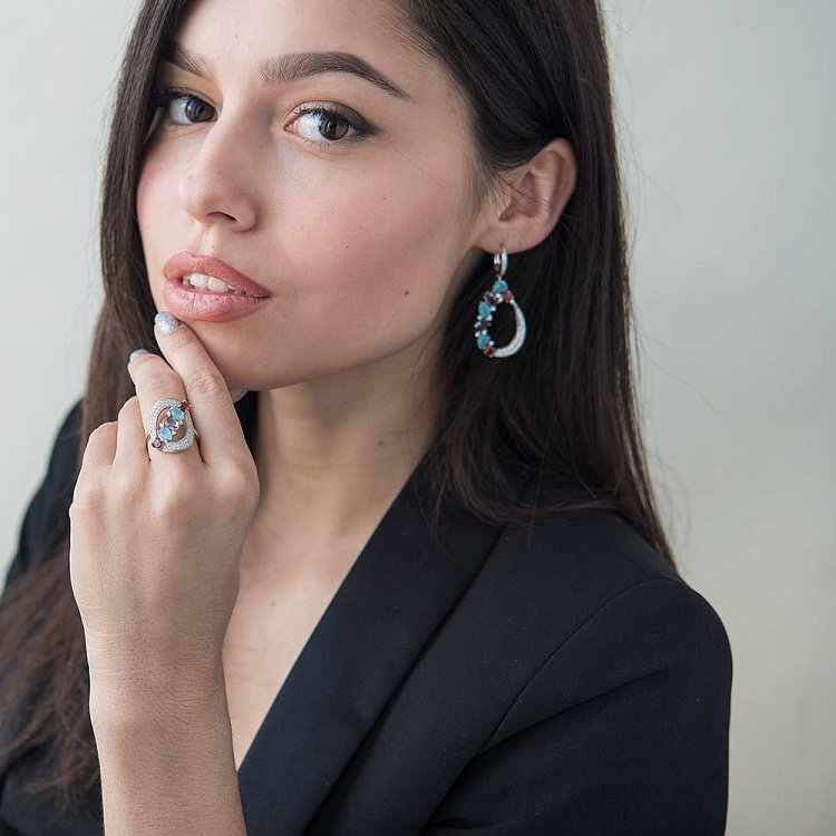 Серебряные серьги с цветными фианитами 121909 от ювелирного магазина Оникс - 4