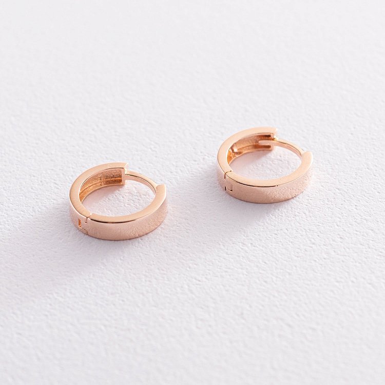 Серьги - кольца в красном золоте с07431 от ювелирного магазина Оникс