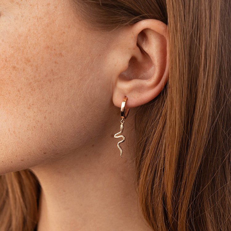 Сережки - кільця "Змії" у червоному золоті с08015 від ювелірного магазину Онікс - 1