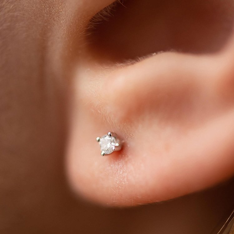 Золотые серьги - пусеты с бриллиантами 335401121 от ювелирного магазина Оникс - 2