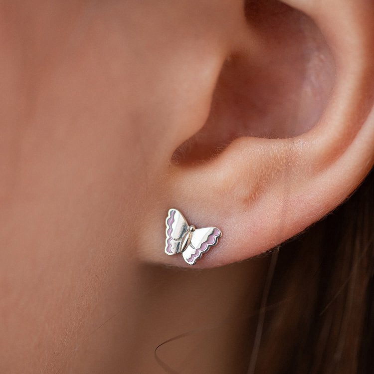 Дитячі сережки - пусети "Метелики" у сріблі (емаль) 768 від ювелірного магазину Онікс - 1