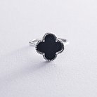 Серебряное кольцо "Клевер" с ониксом (родий) 111628 от ювелирного магазина Оникс