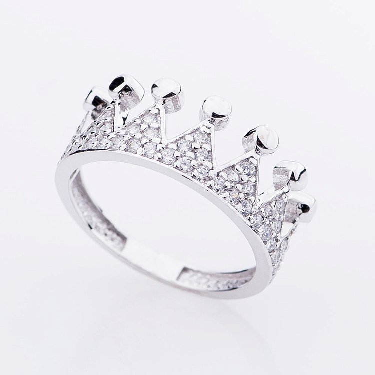 Золотое кольцо "Корона" с фианитами к04666 от ювелирного магазина Оникс