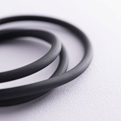 Каучуковий шнурок з гладкою срібною застібкою (4 мм) 18406 №2