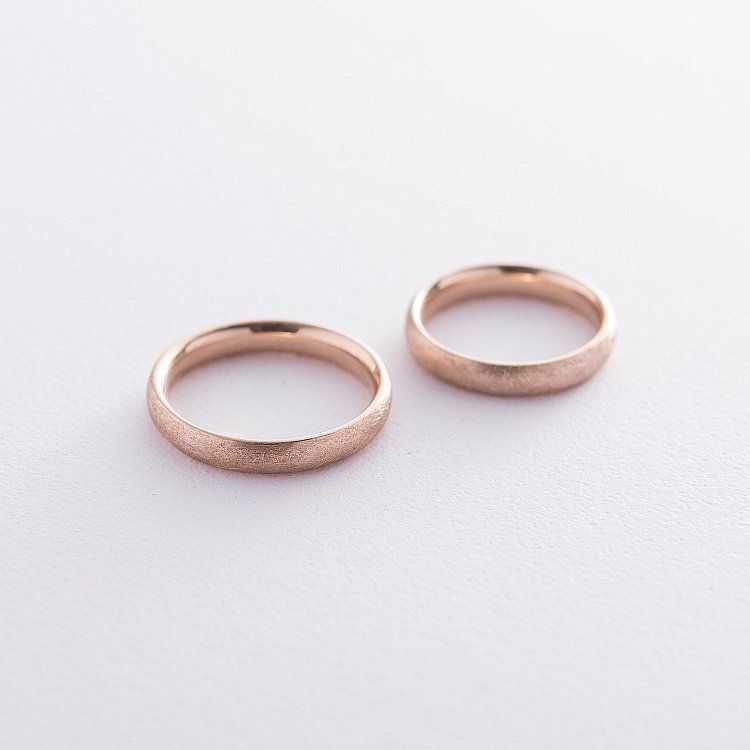 Золотое обручальное кольцо 4 мм (фантазийный мат) обр00407 Золотое обручальное кольцо 4 мм (фантазийный мат) обр00407 от ювелирного магазина Оникс