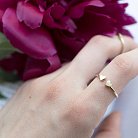 Золотое кольцо в стиле минимализм к05486 от ювелирного магазина Оникс - 4