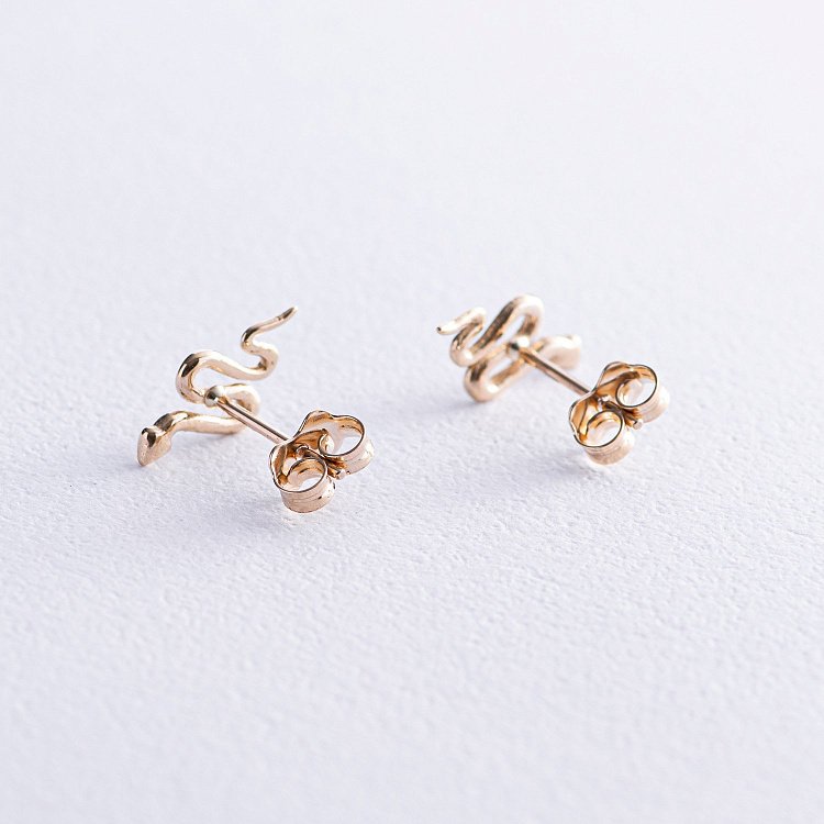 Серьги - пусеты "Змеи" в желтом золоте с07879 от ювелирного магазина Оникс - 1