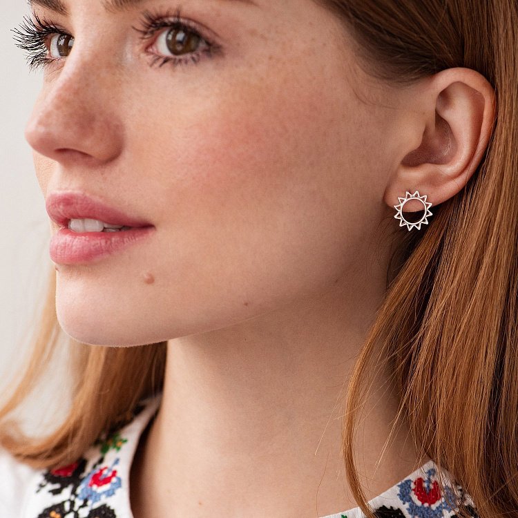 Срібні сережки - пусети "Сонце" 123205 від ювелірного магазину Онікс - 2