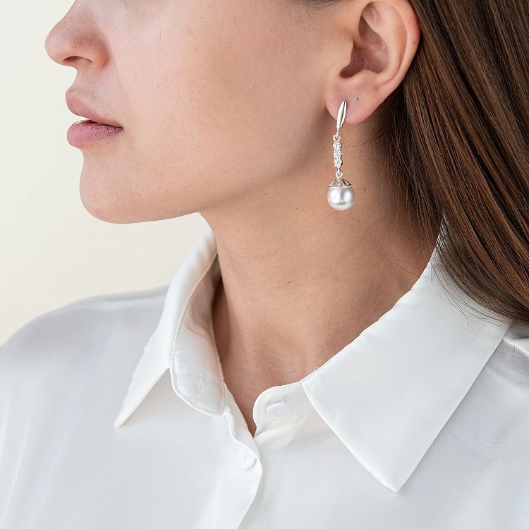 Срібні сережки (штучні перли, фіаніти) 121240 від ювелірного магазину Онікс - 1