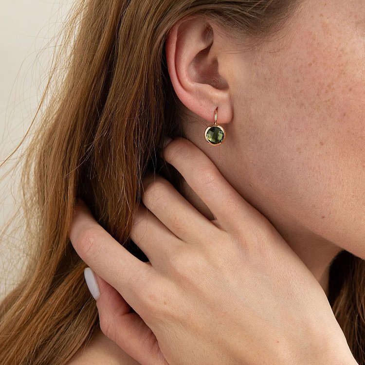 Золотые серьги с зелеными фианитами с07462 от ювелирного магазина Оникс - 1