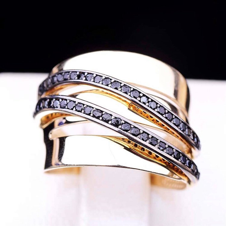 Золота каблучка з фіанітами к03245 від ювелірного магазину Онікс - 3