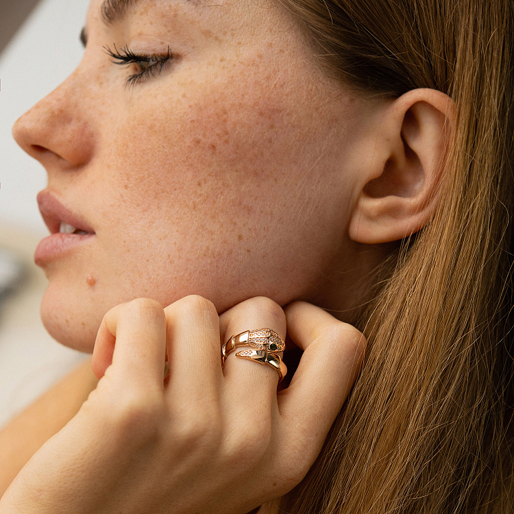 Кольцо "Змея" в красном золоте (фианиты) к08204 от ювелирного магазина Оникс - 3