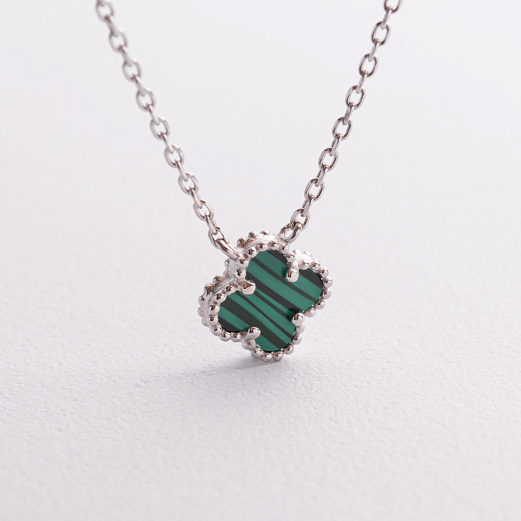 Срібне кольє "Конюшина" з малахітом 181361 від ювелірного магазину Онікс - 1