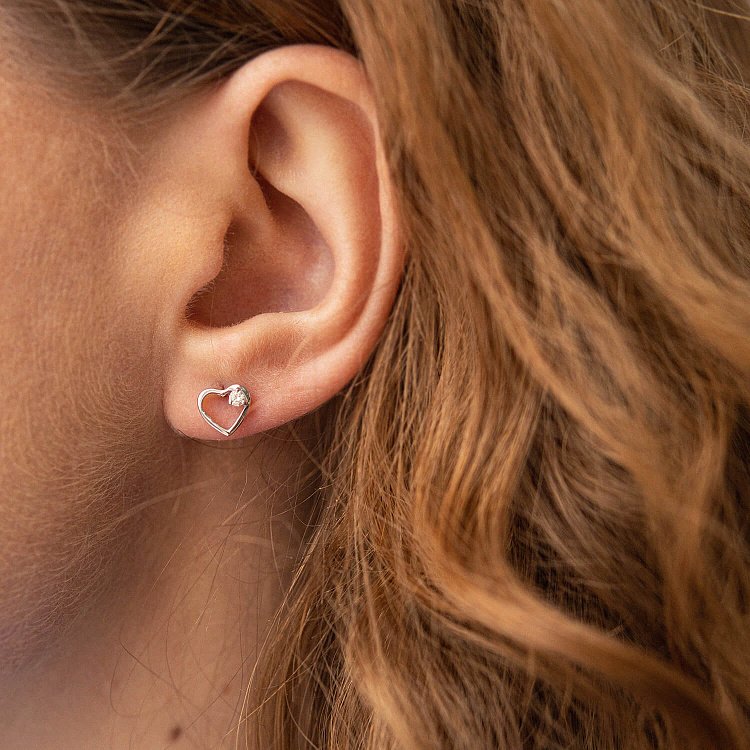 Золотые серьги - пусеты "Сердечки" с бриллиантами сб0474z от ювелирного магазина Оникс - 3