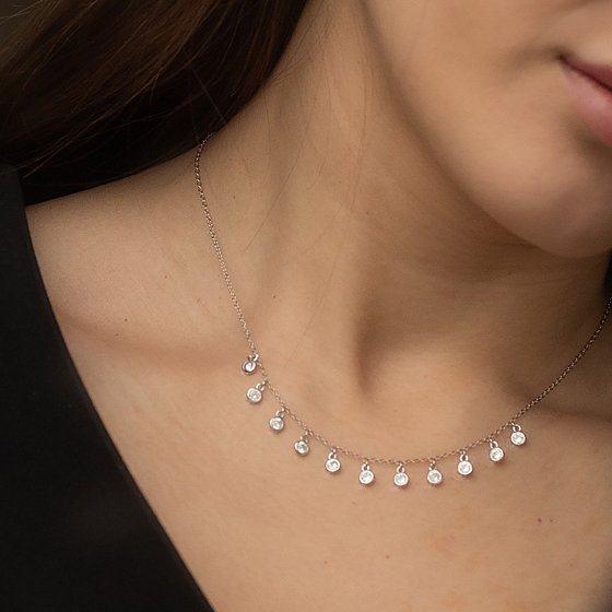 Серебряное колье с фианитами 18566