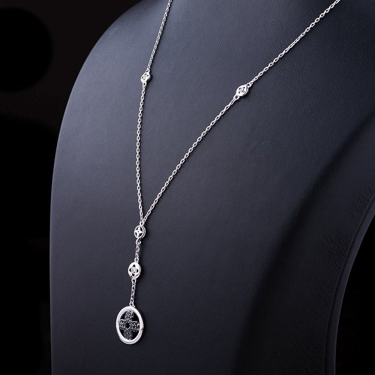 Золотое колье "Клевер" с фианитами кол01047 от ювелирного магазина Оникс