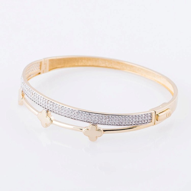 Золотий жіночий браслет "Конюшина" (фіаніти) б02554 від ювелірного магазину Онікс