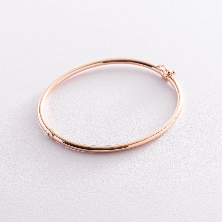 Жесткий браслет в красном золоте б04484 от ювелирного магазина Оникс