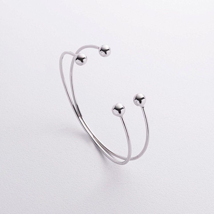 Жорсткий браслет "Кульки" (біле золото) б05580 від ювелірного магазину Онікс