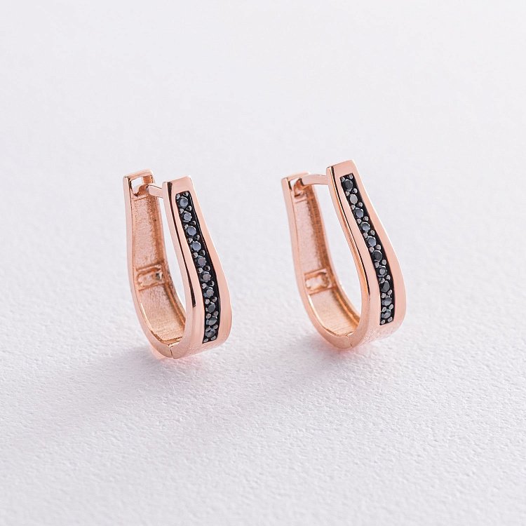 Золотые серьги с черными фианитами с07399 от ювелирного магазина Оникс