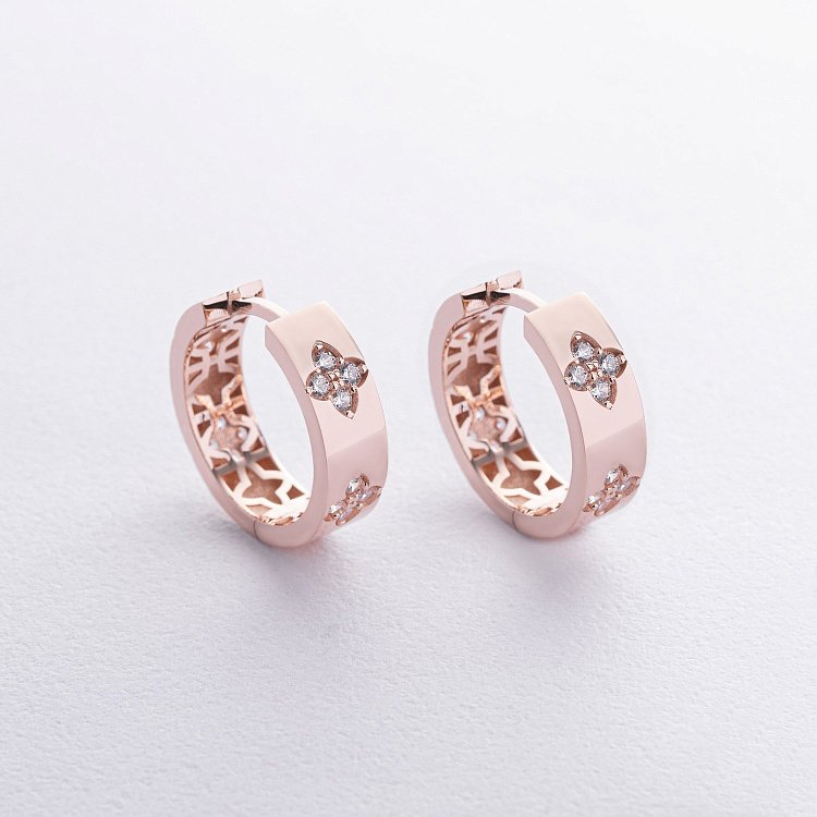 Сережки - кільця "Конюшина" в червоному золоті (фіаніти) с08890 від ювелірного магазину Онікс