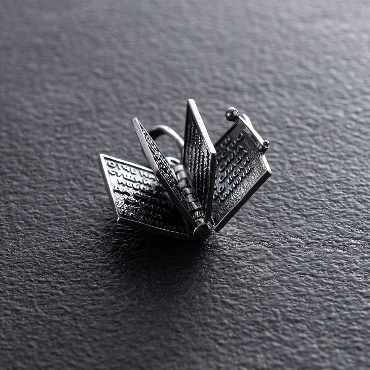 Серебряная подвеска "Книга с молитвой Отче Наш" (чернение) 132732 от ювелирного магазина Оникс - 4