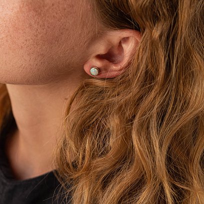 Золотые серьги-пусеты "Сияние" (синт. опал) 7 мм с05473 №2