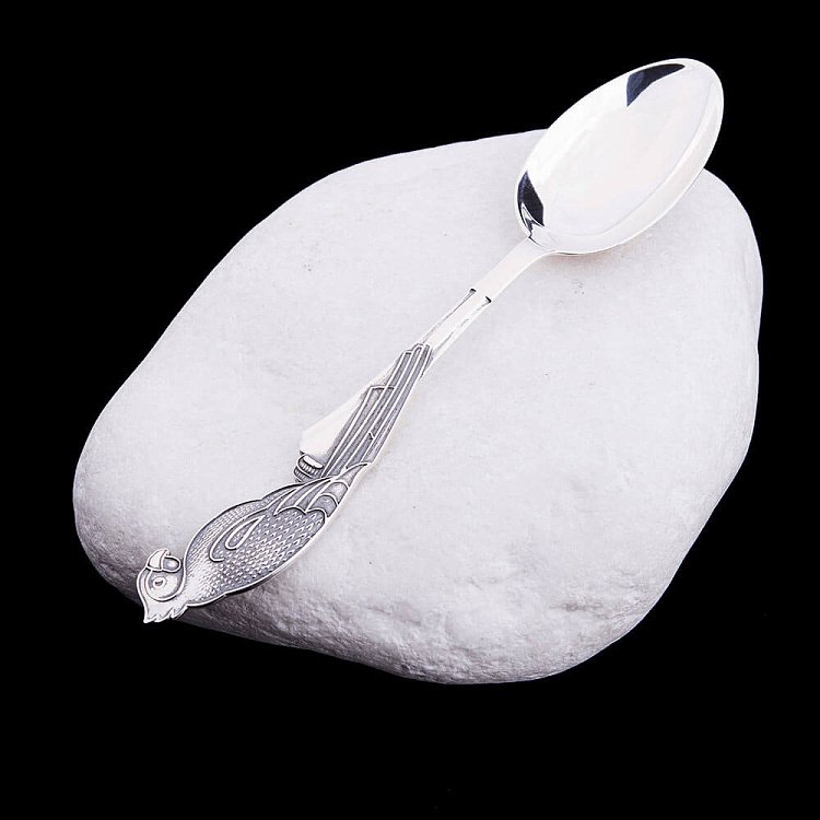 Серебряная ложка с попугаем 24036 от ювелирного магазина Оникс - 3