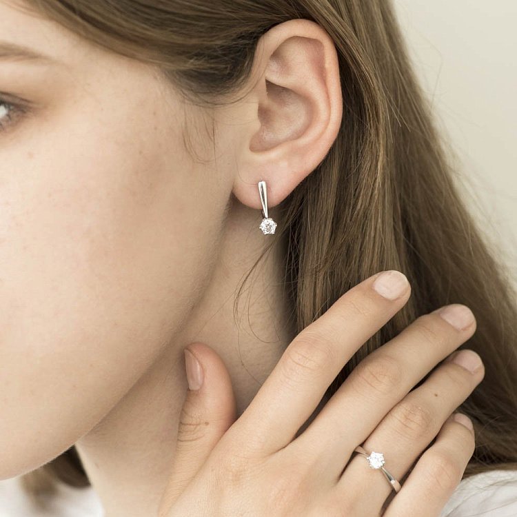 Золота заручальна каблучка з фіанітом к05700 від ювелірного магазину Онікс - 5